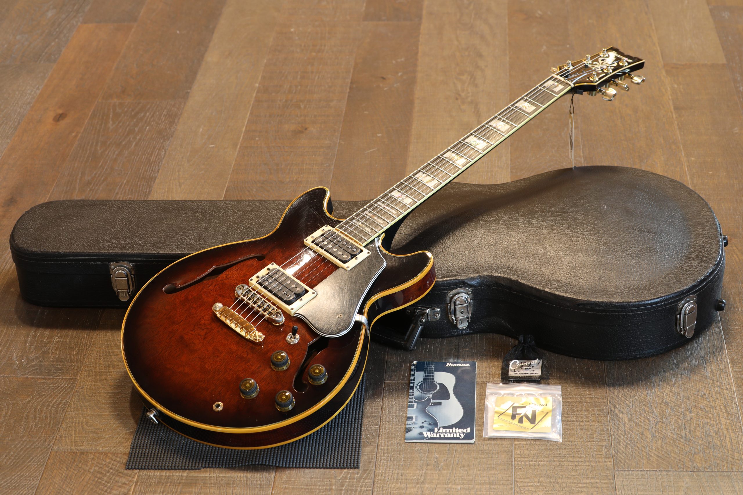 1983 Ibanez AM205-AV Semi-Hollow Electric Guitar Antique Violin +