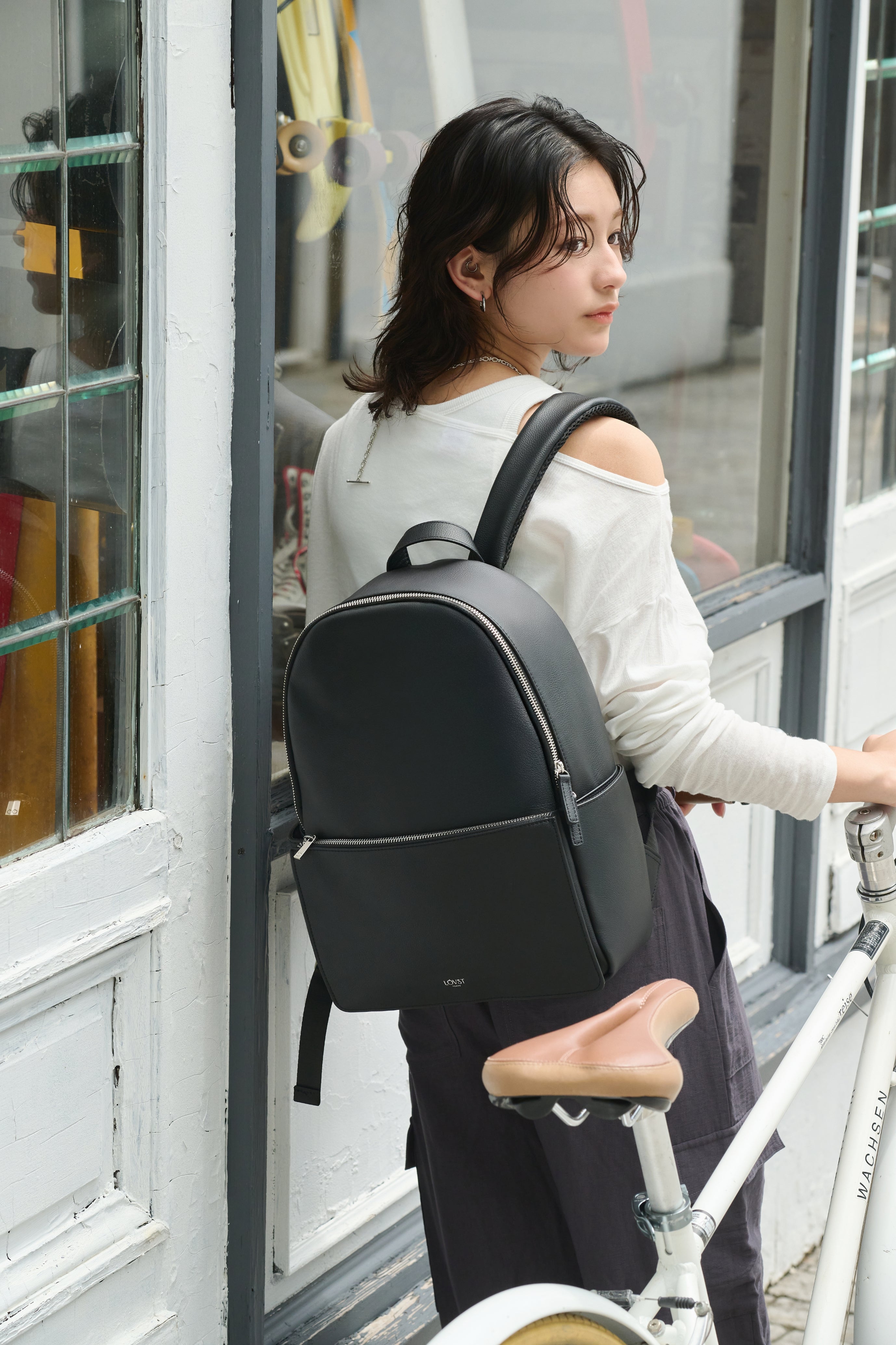 国産アップルレザー製リュックサック「Apple Rucksack」 | LOVST TOKYO