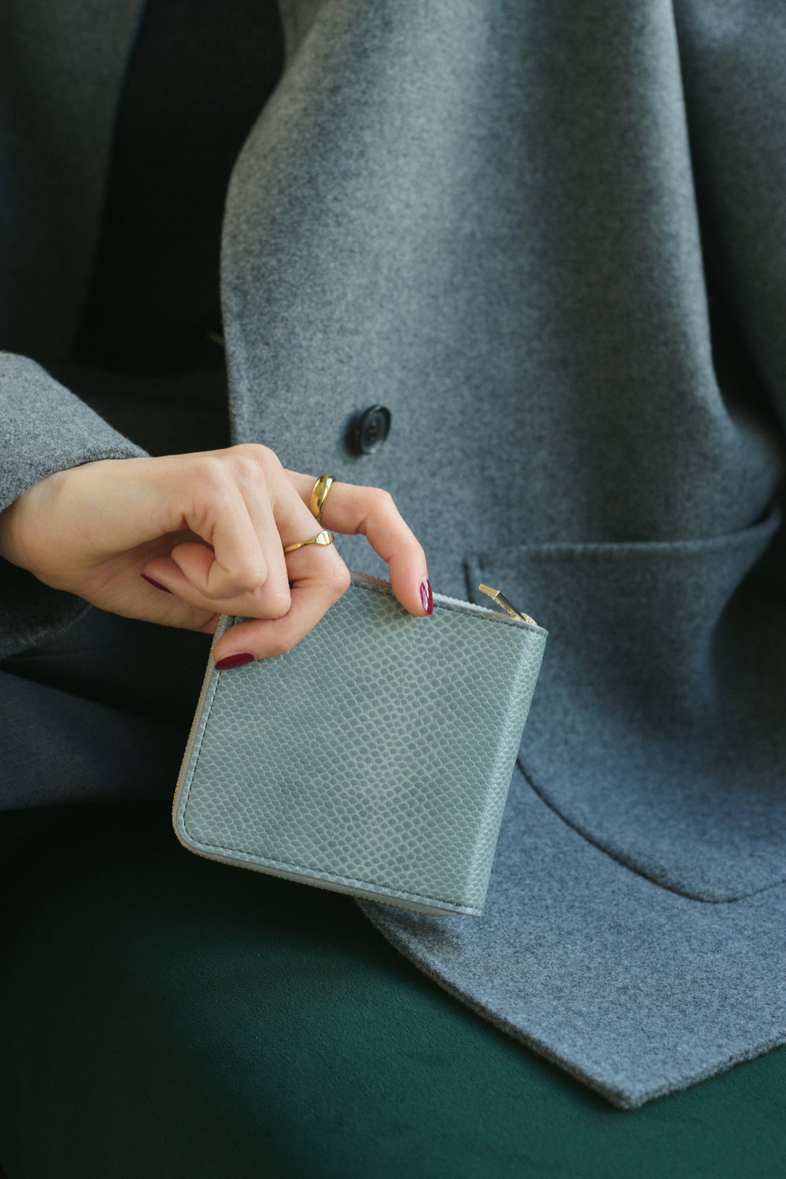 アップルレザー製二つ折り財布「Apple Samael Wallet」 | LOVST TOKYO