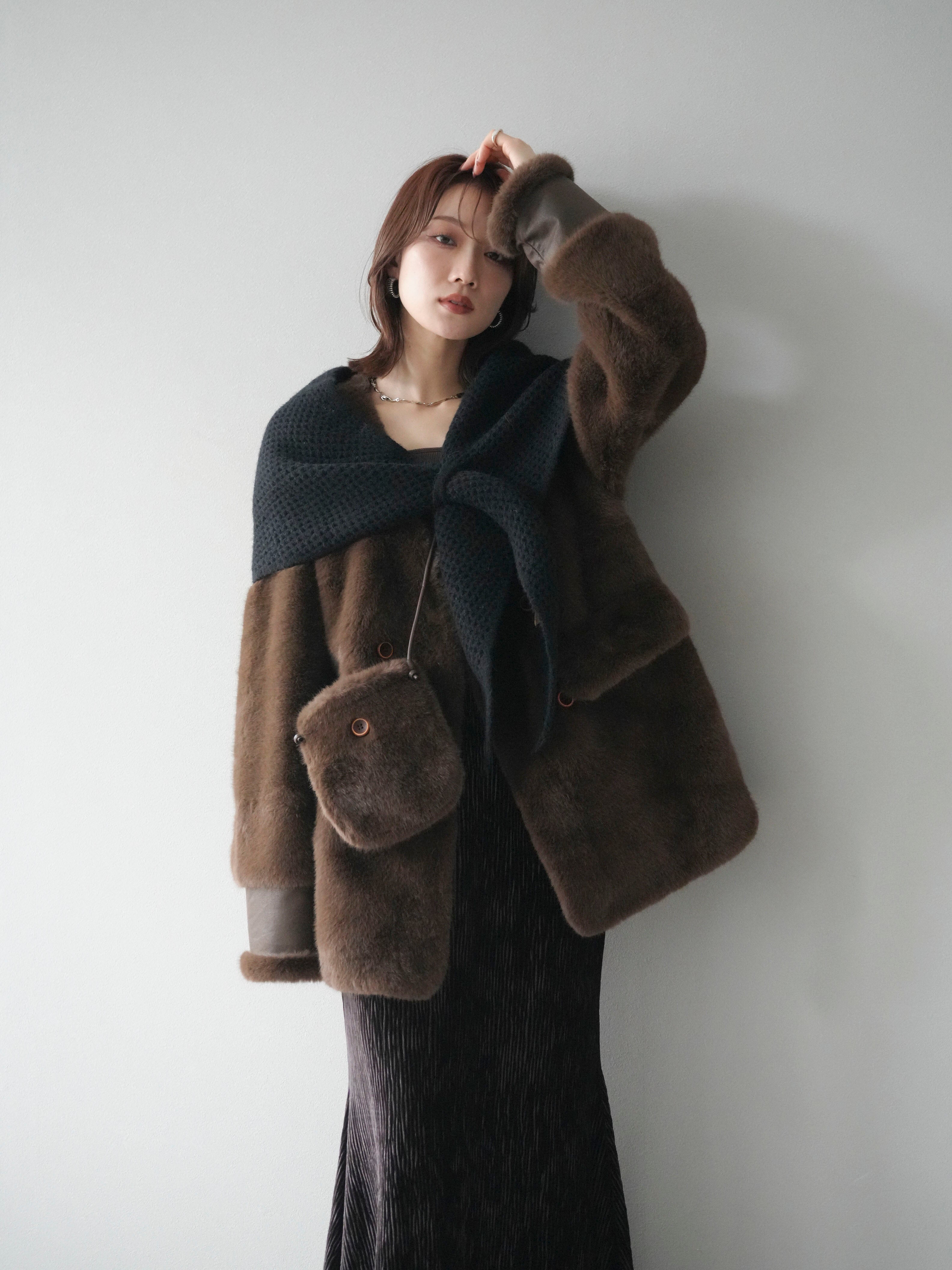 SET]バッグ付エコファーノーカラーコート+選べるアクセセット(2set