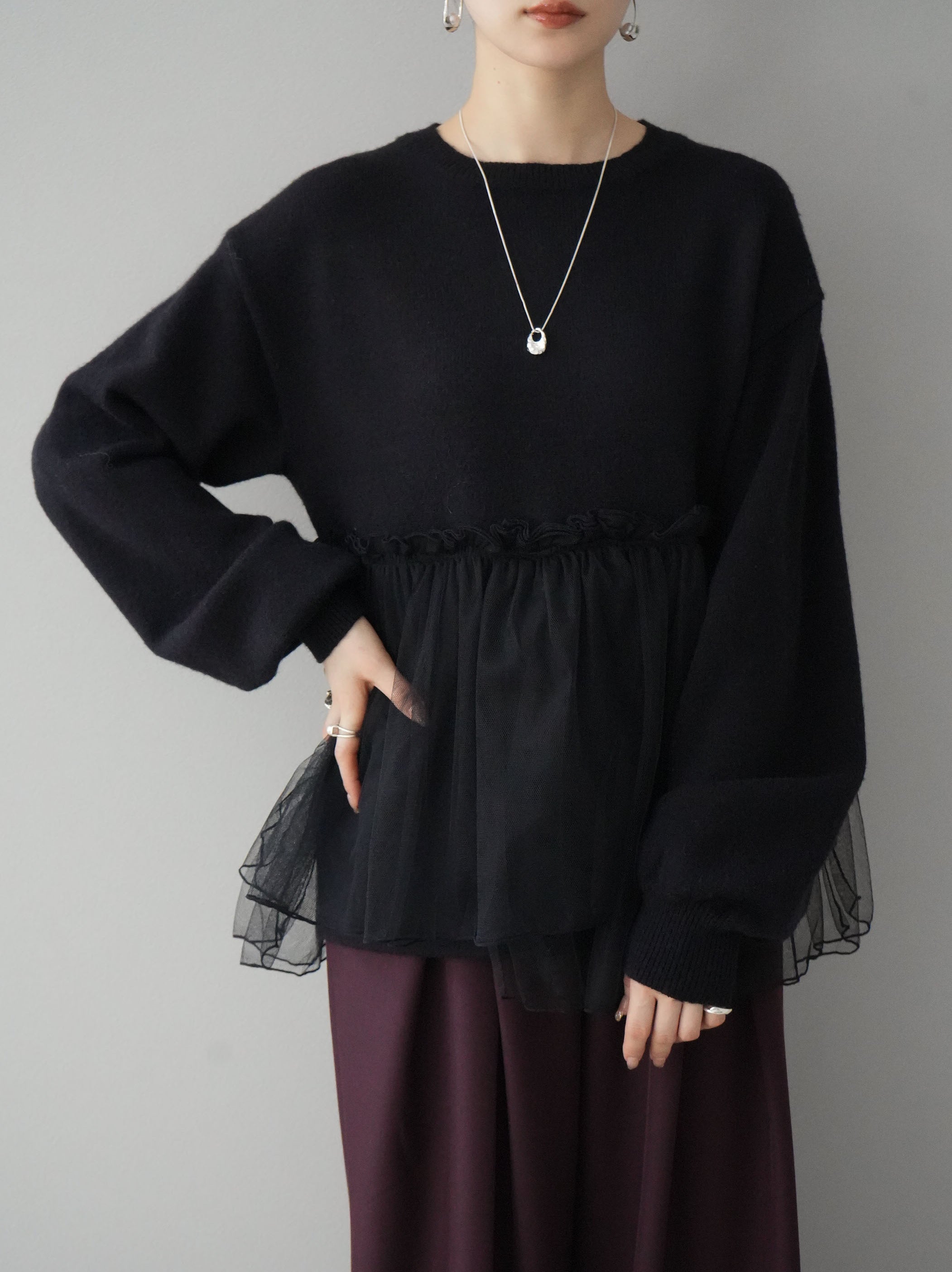 予約]チュールドッキングオーバーニットプルオーバー/ブラック – Lumier