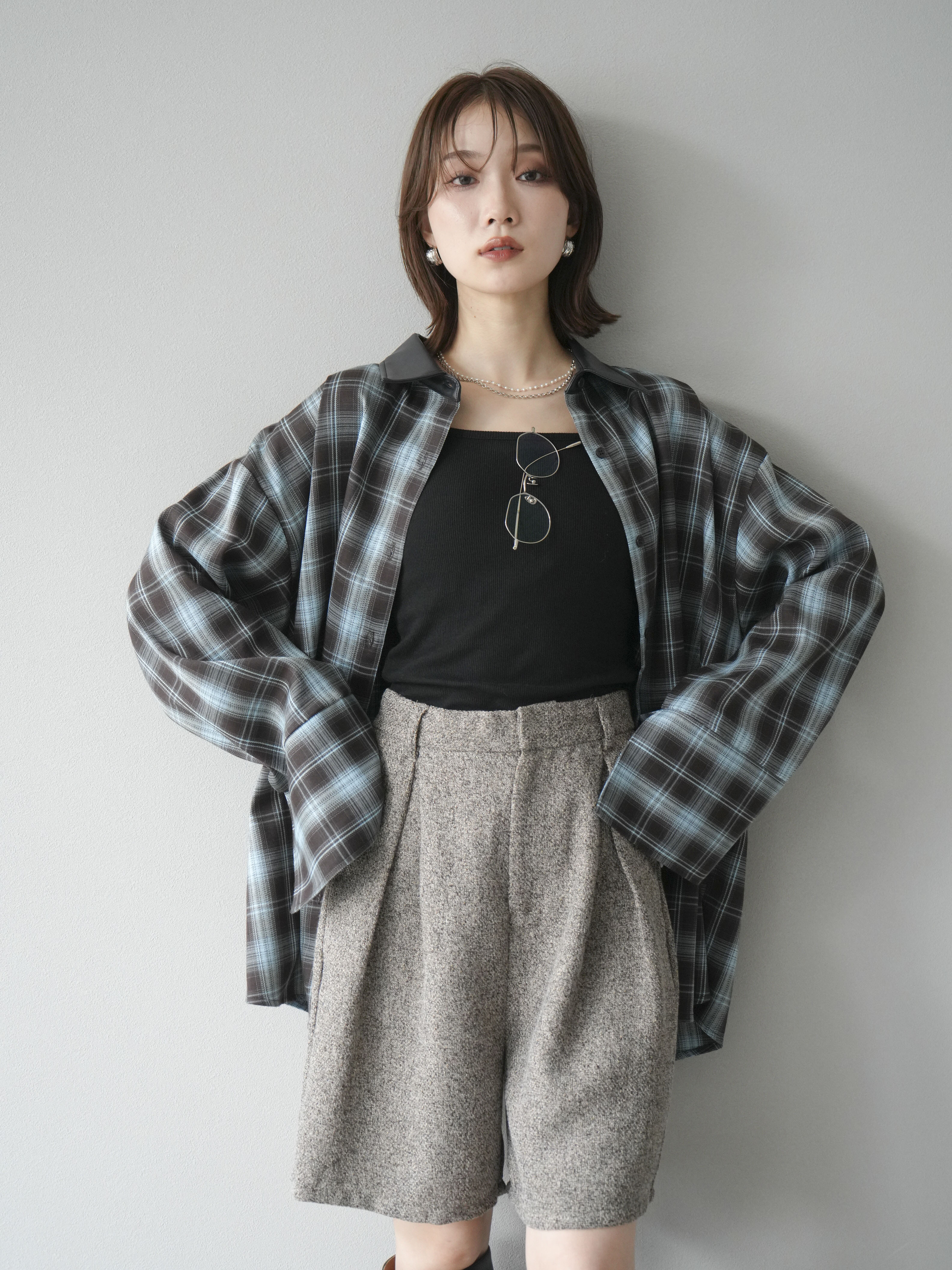 SET]レザー襟オンブレチェックオーバーシャツ +ツイードハーフパンツ