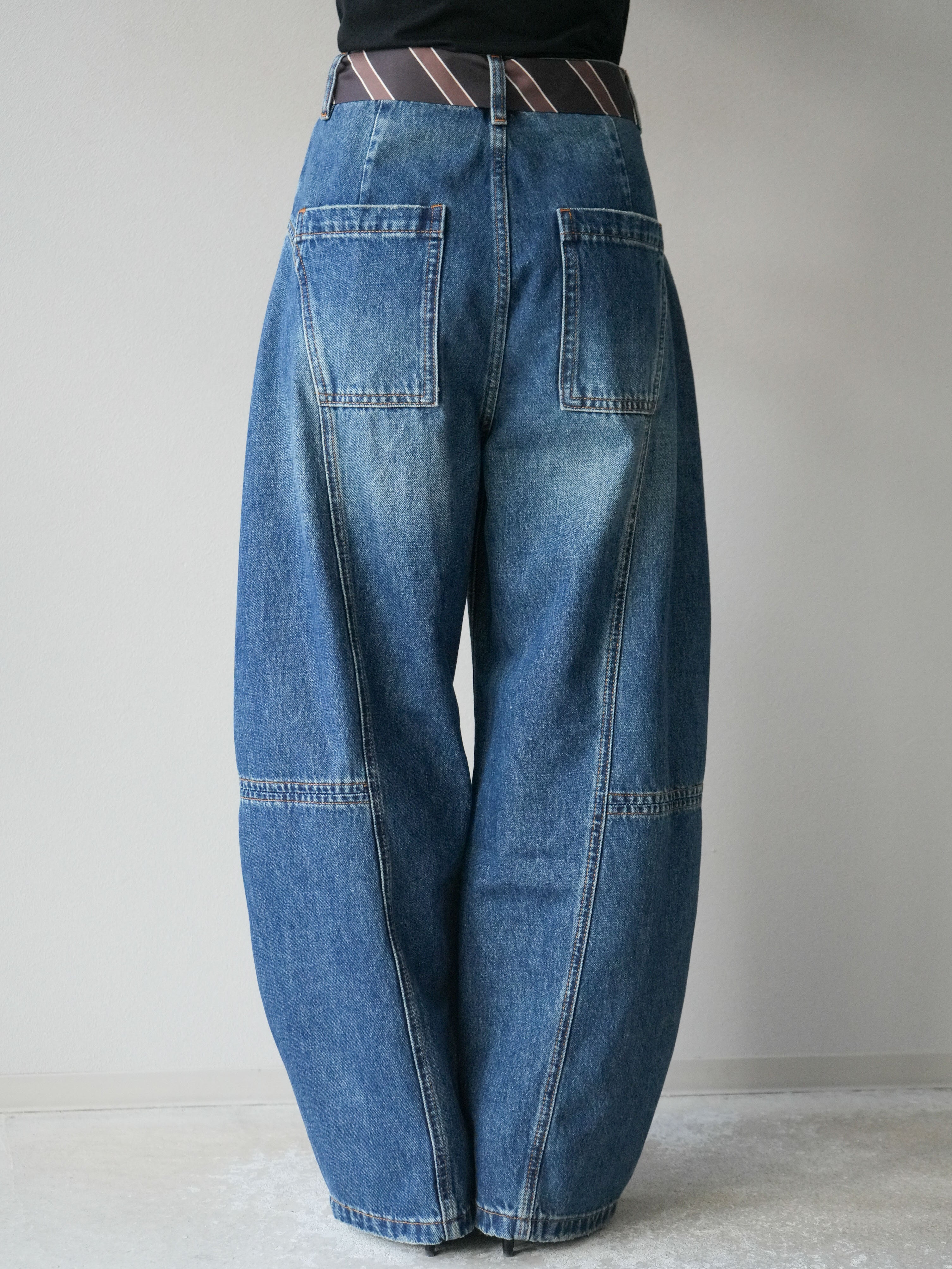 予約]スカーフベルト付カーブデニムパンツ/ブルー – Lumier