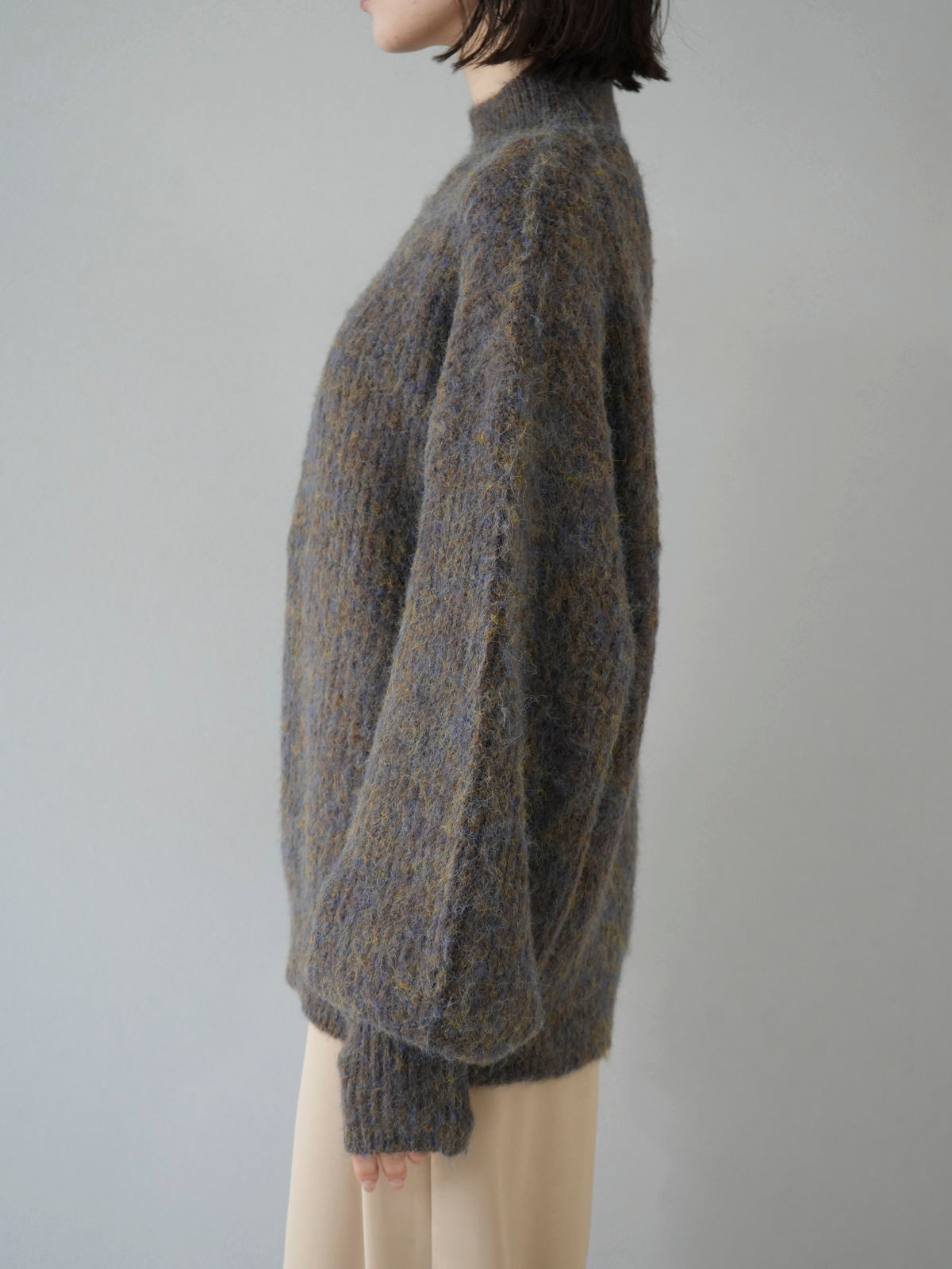 予約]フィンガーホールミックスヤーンモヘアタッチニットプルオーバー