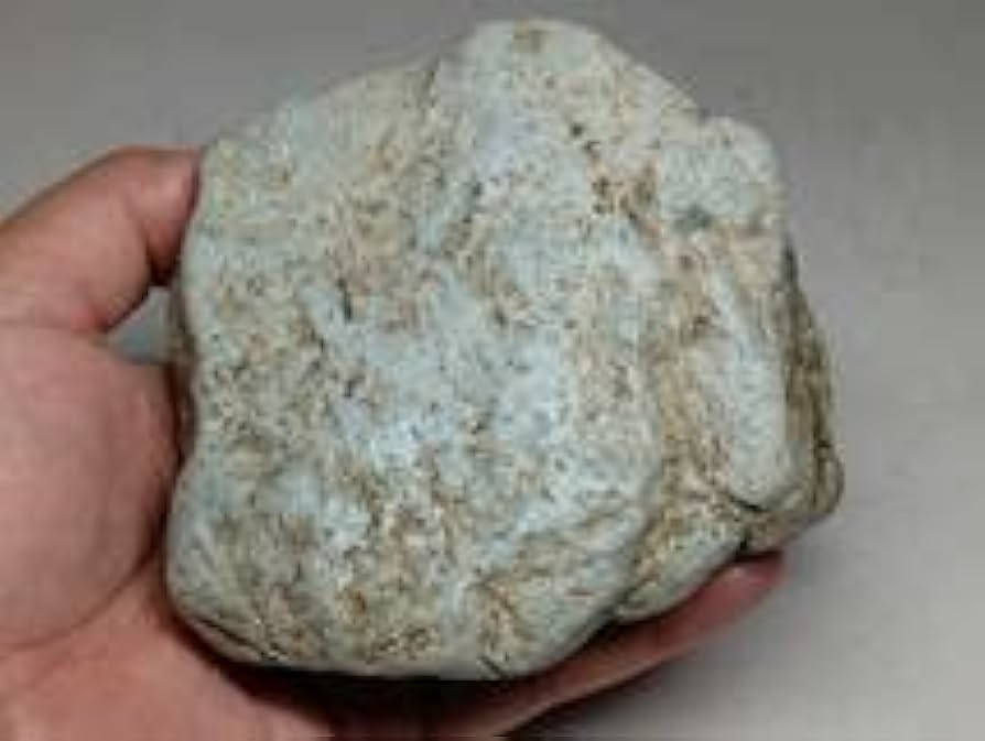 Amazon.co.jp: 薄青 872g 翡翠 原石 ヒスイ 鉱物 鑑賞石 糸魚川 水石