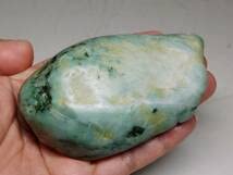 Amazon.co.jp: 親不知 395g 翡翠 原石 ヒスイ 鉱物 鑑賞石 糸魚川 水石