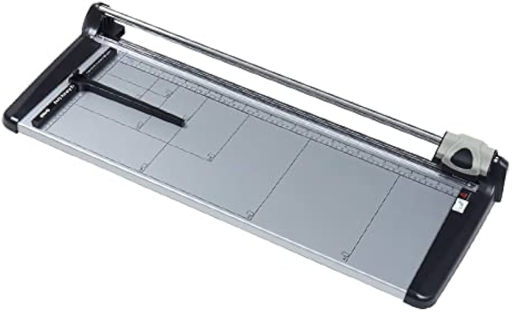 Amazon.co.jp: 大型裁断機 断裁機 ペーパーカッター A4 A3 A2 ローラー