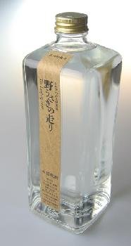 Amazon.co.jp: 【黒木本店】かめ仕込み木桶蒸留 野うさぎの走り 37度