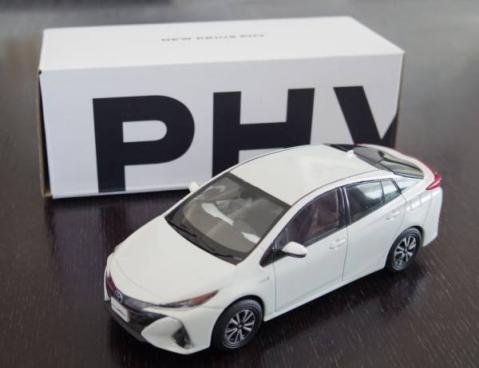 Amazon | トヨタ 1/30 新型プリウスPHV PRIUS PHV オフィシャル