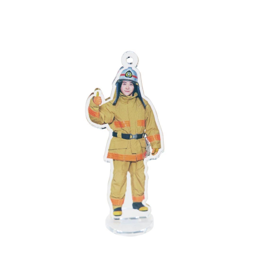 Amazon.co.jp: 大森元貴 アクリルスタンド ライラック 消防士もとき