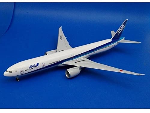 Amazon.co.jp: 全日空商事 1／200 ボーイング 777-300ER ANA全日空