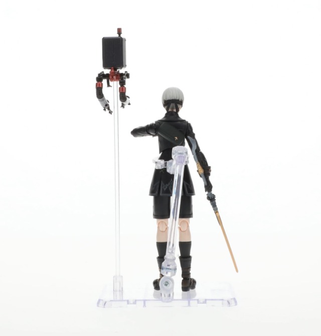 Amazon.com: TAMASHII NATIONS - NieR:Automata Ver1.1a - 2B, Bandai