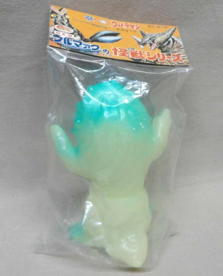 Amazon.co.jp: M1号 ミニ グリーンモンス 蓄光 未開封 ソフビ 怪獣天国