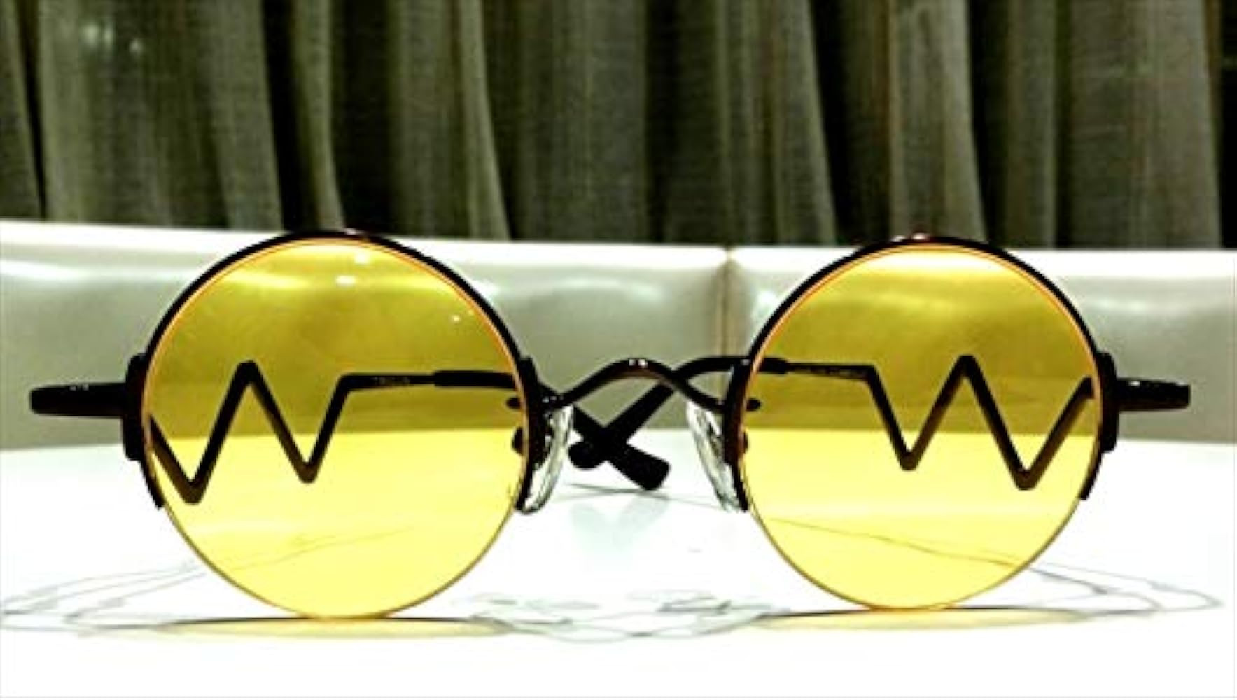 Amazon | [トライガン] ヴァッシュ・ザ・スタンピード サングラス