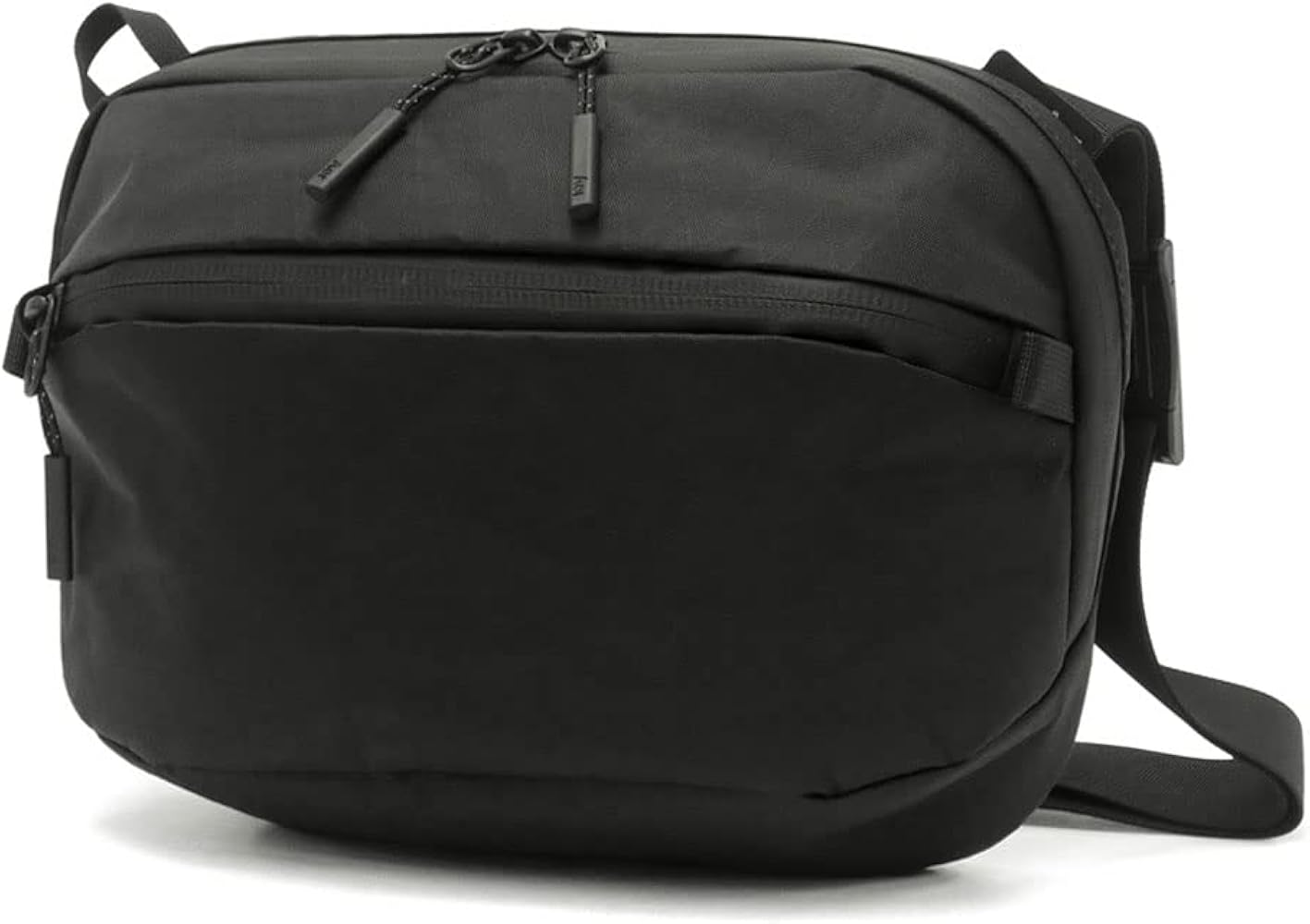 Amazon | [エアー] Travel Collection Day Sling 3 Max X-PAC ボディ