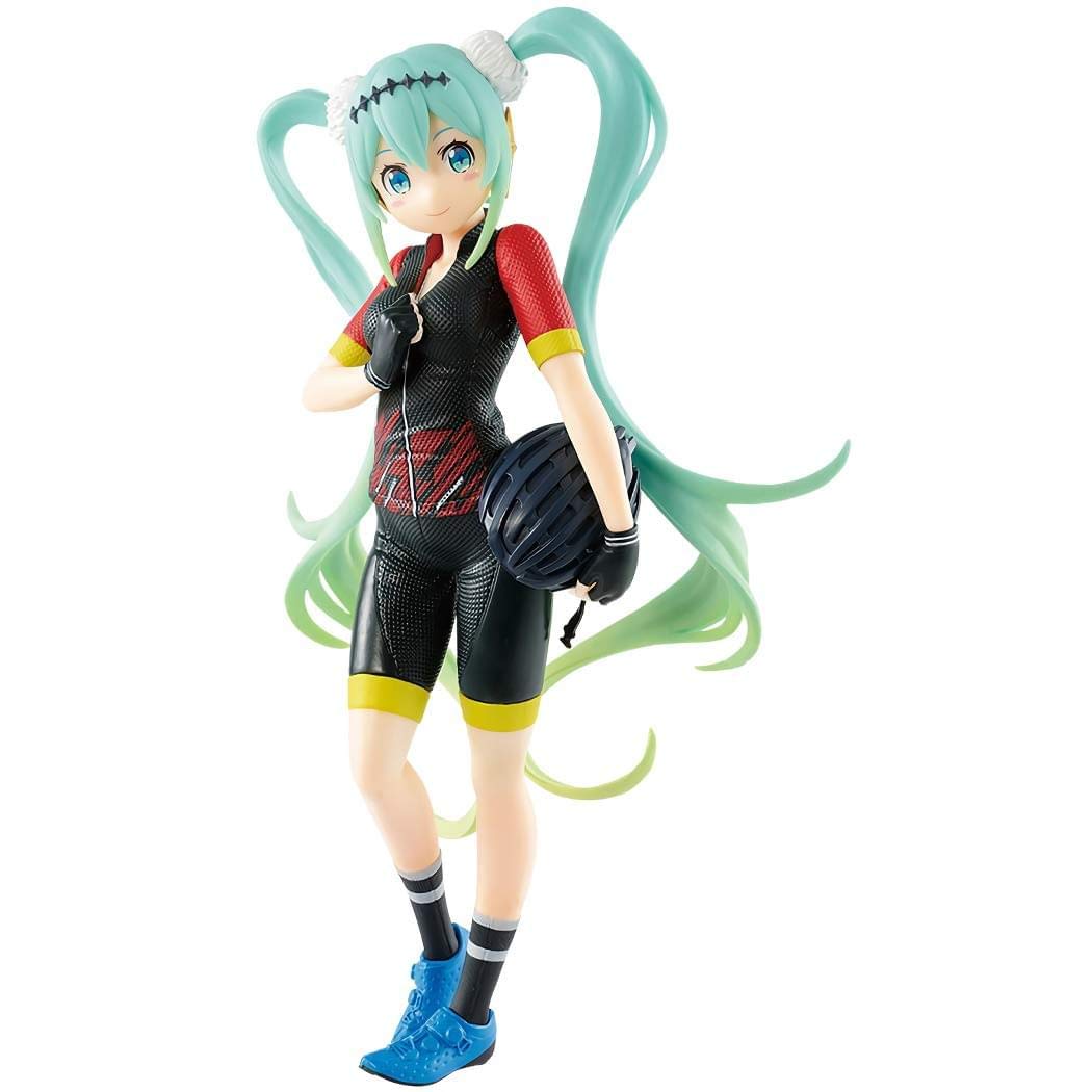 Amazon.com: Banpresto 39224 Hatsune Racing Miku 2018 Team Ukyo Ver