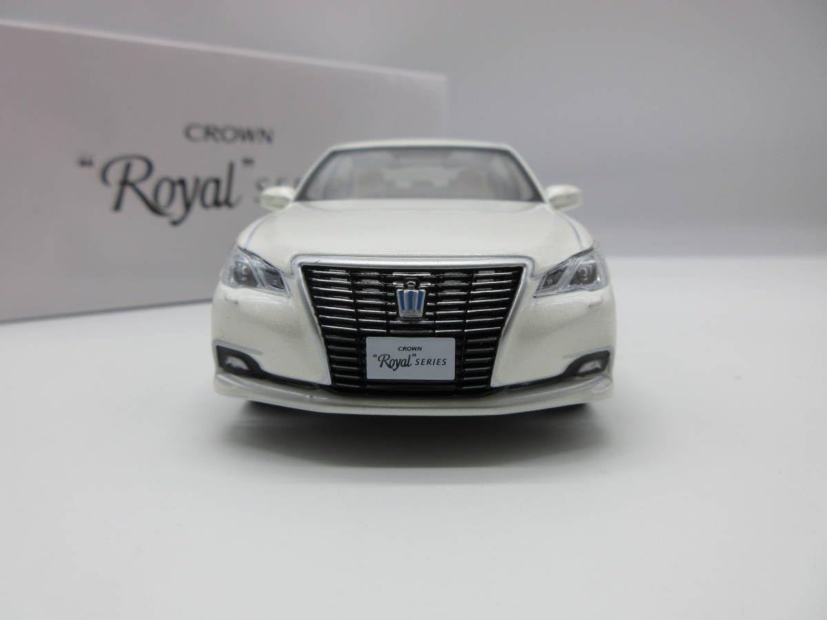 Amazon.co.jp: 130 トヨタ クラウンロイヤル ロイヤルサルーン 210系