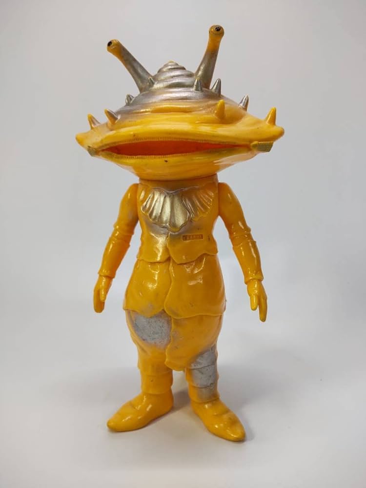 Amazon.co.jp: コイン怪獣 カネゴン ソフトビニール人形 ソフビ