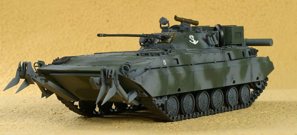 Amazon.co.jp: ズベズダ 1/35 ロシア軍 BMP-2D ロシア歩兵戦闘車