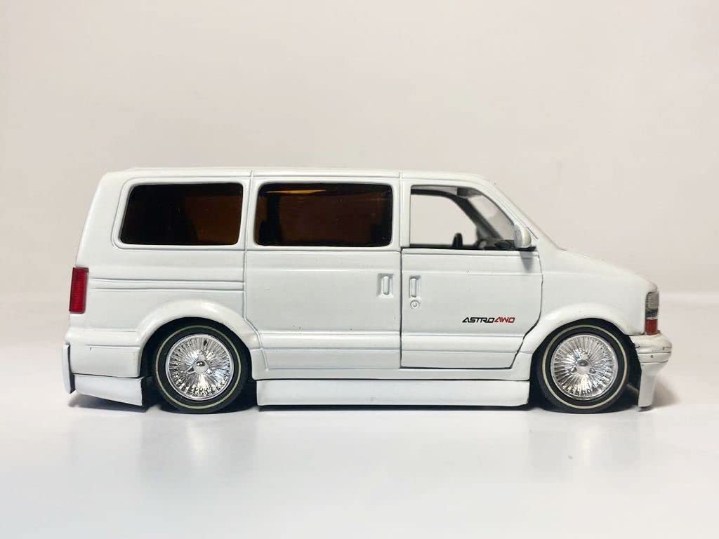 Amazon.co.jp: JADA 1/32 2001 chevrolet Astro シボレー アストロ