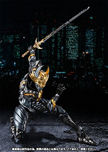 Amazon.co.jp: S.H.Figuarts 黄金騎士 ガロ 流牙Ver. フィギュア
