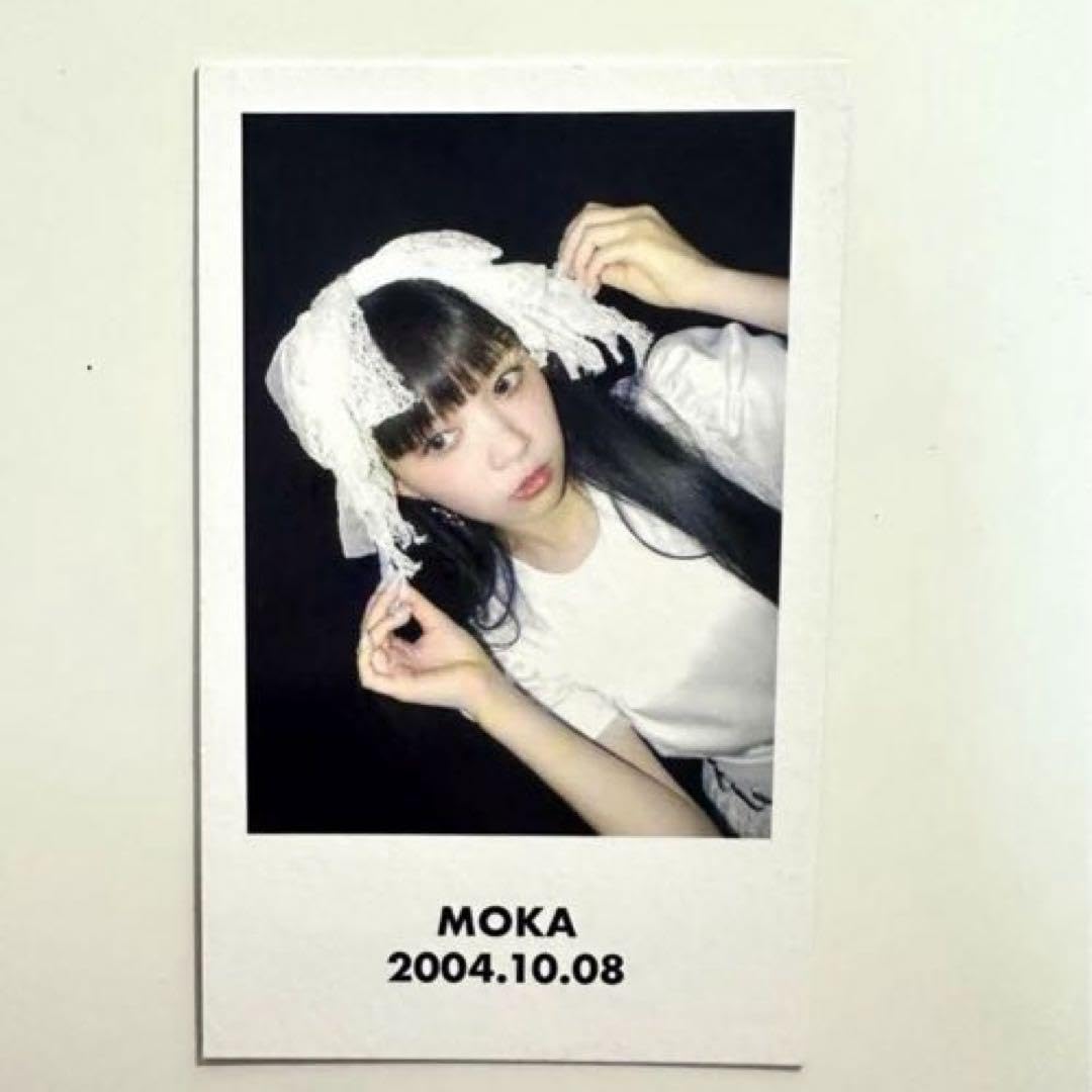 Amazon.co.jp: 公式品 ILLIT アイリットデビューショーケース 入場者