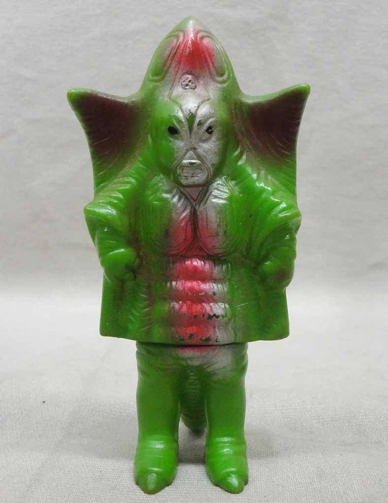 Amazon.co.jp: 円谷エンタープライズ アイアン ミニソフビ 当時物