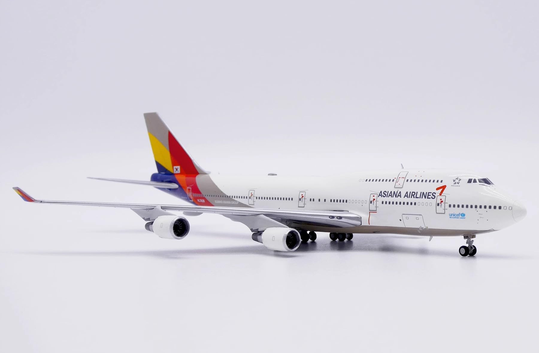 Amazon | JC Wings 1:400 XX40221 Asiana アシアナ航空 Boeing 747-400