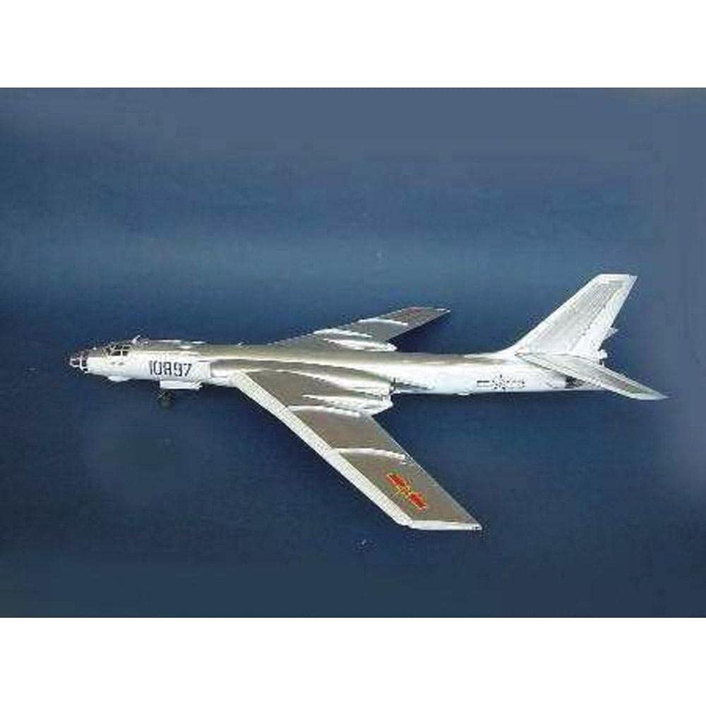 Amazon | トランペッター 1/72 ツポレフ Tu-16k-26 バジャーG 爆撃機