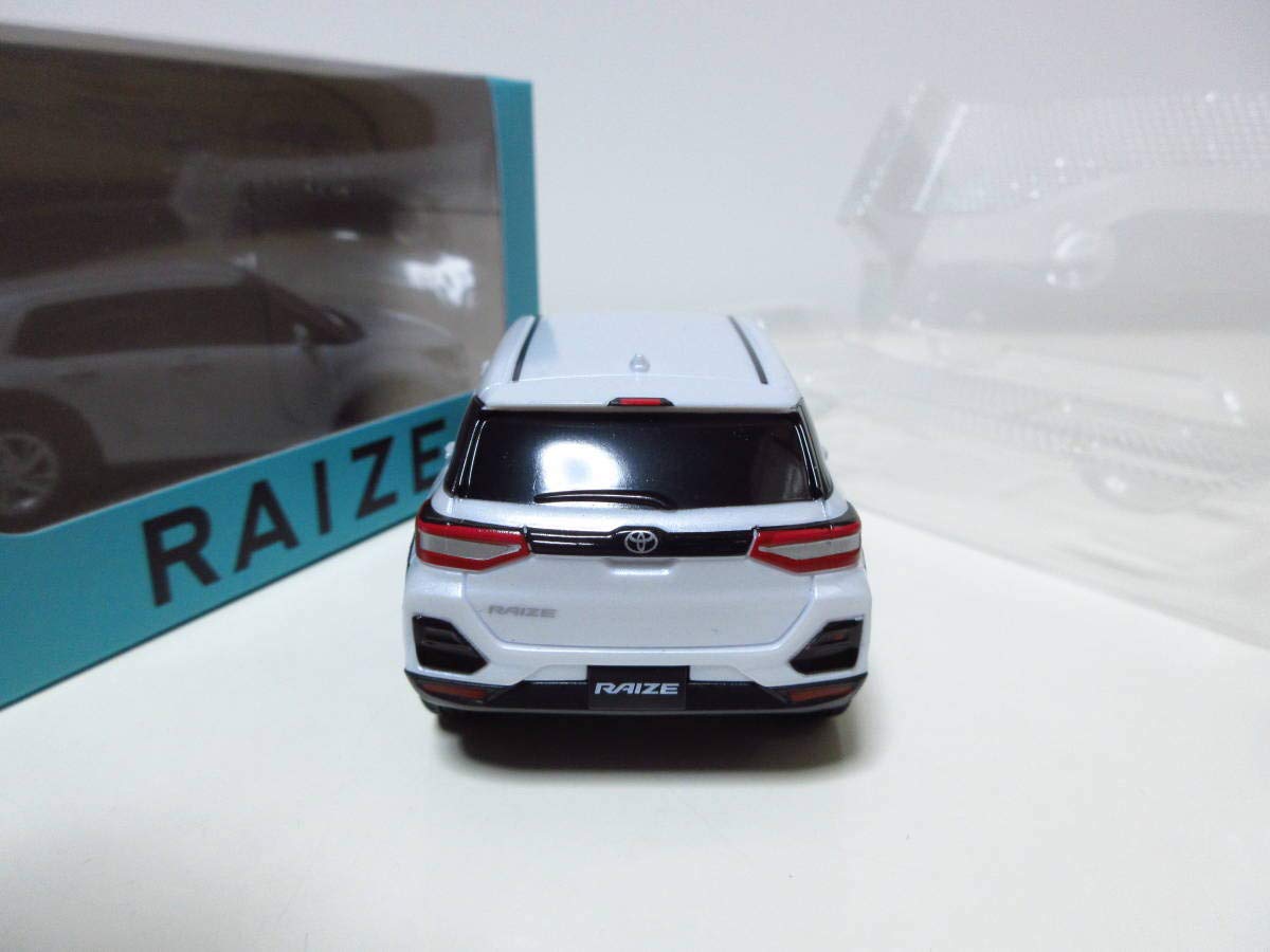 Amazon.co.jp: トヨタ 新型ライズ RAIZE プルバックカー 非売品