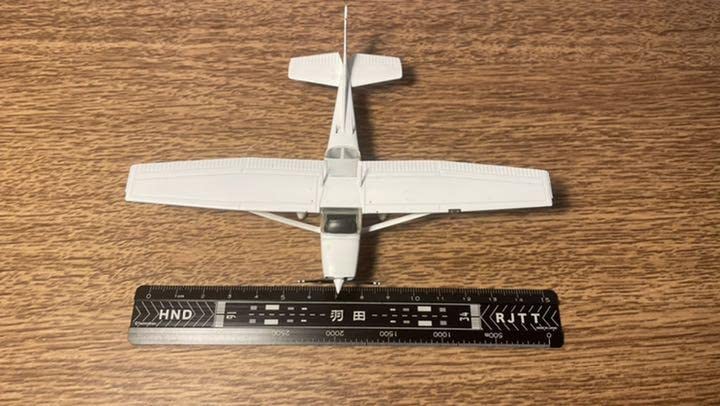 Amazon | 飛行機 模型 セスナC172 ダイキャストモデル | プラモデル 通販