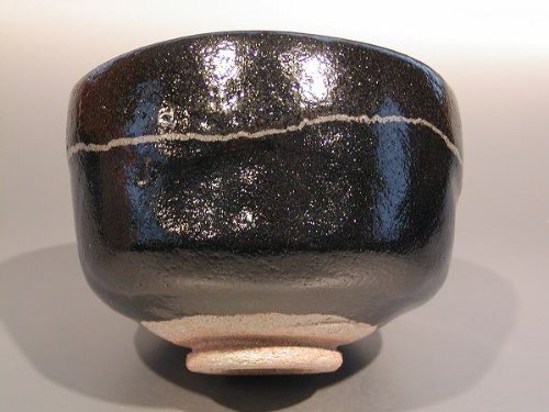 Amazon.co.jp: 茶道具 黒楽茶碗 白幕ぐすり M6、 高台寺窯作 : ホーム