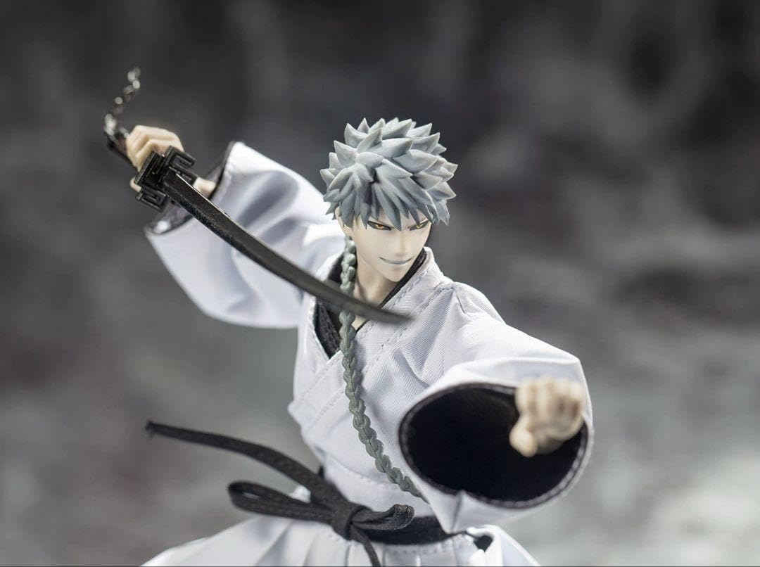 Amazon.co.jp: BLEACH ブリーチ 白一護 海外 可動 フィギュア : おもちゃ