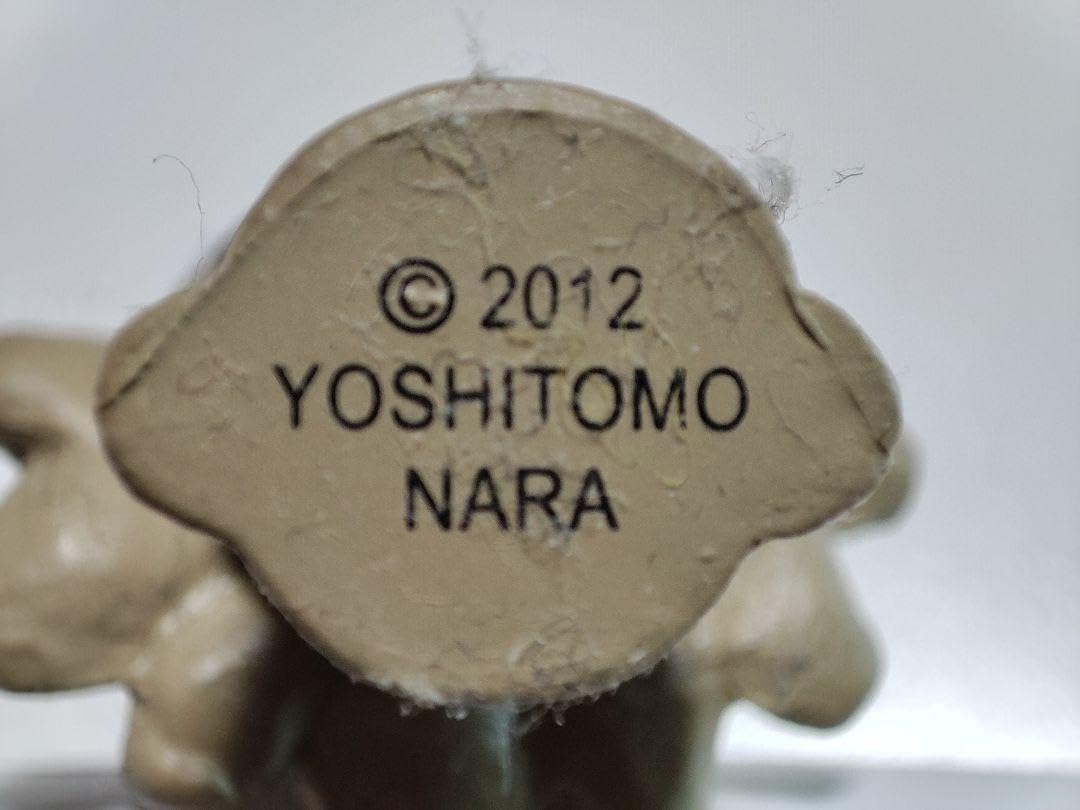 Amazon.co.jp: 奈良美智 森ガールキーホルダー⠀ : おもちゃ