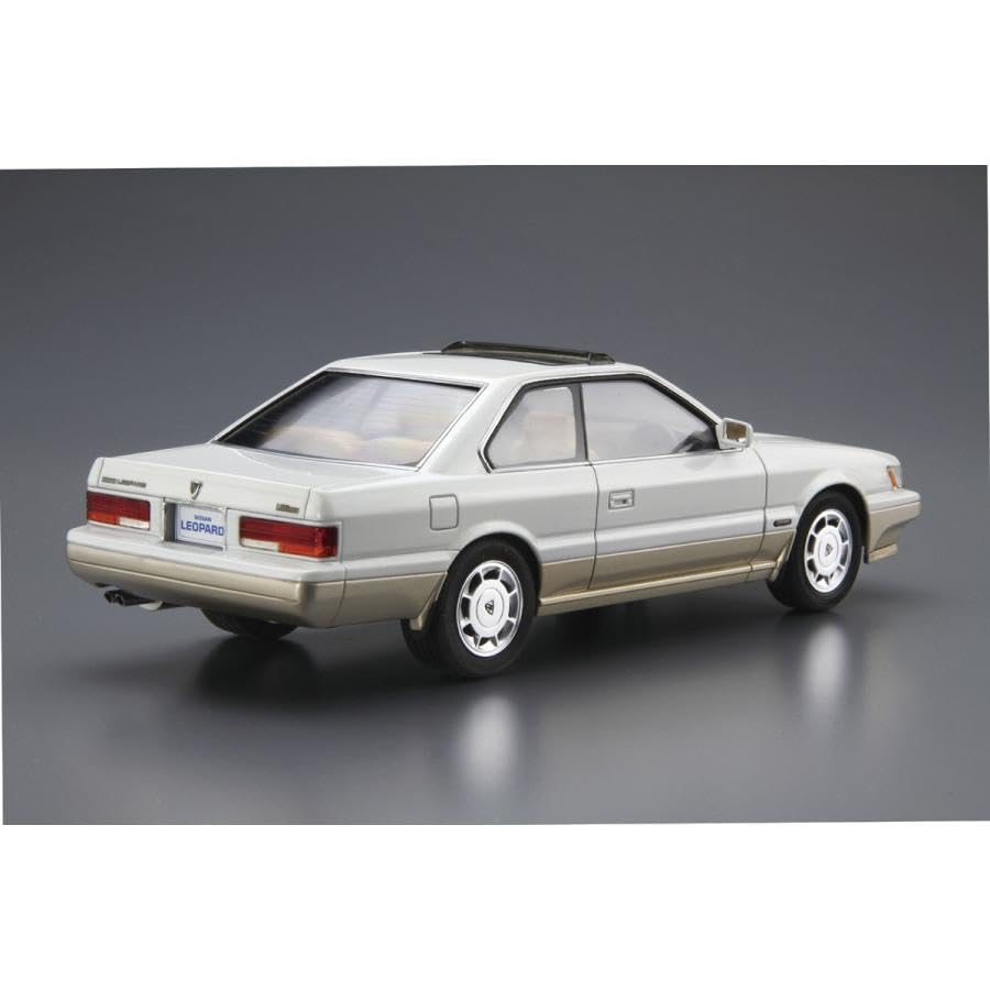 Amazon.co.jp: アオシマ 1/24 ニッサン UF31 レパード アルティマ V30