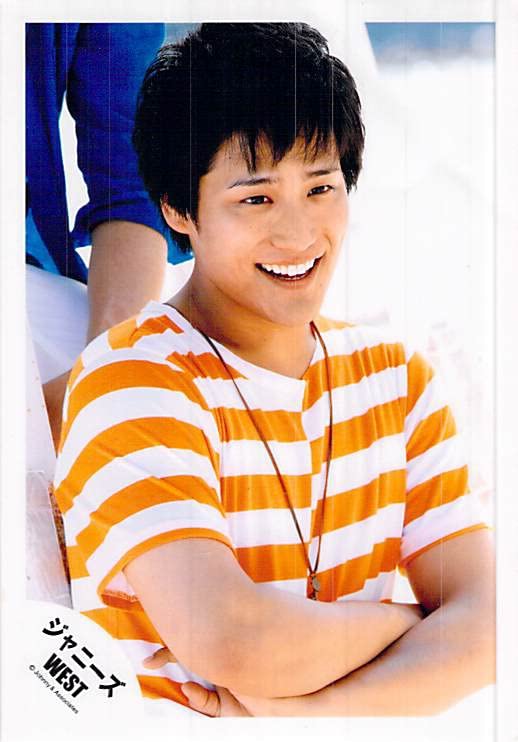 Amazon.co.jp: ジャニーズWEST 桐山照史 公式写真 写真 フォト