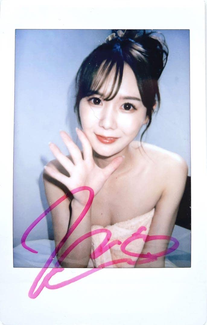 Amazon.co.jp: miru（坂道みる） 直筆サイン入りチェキ : おもちゃ