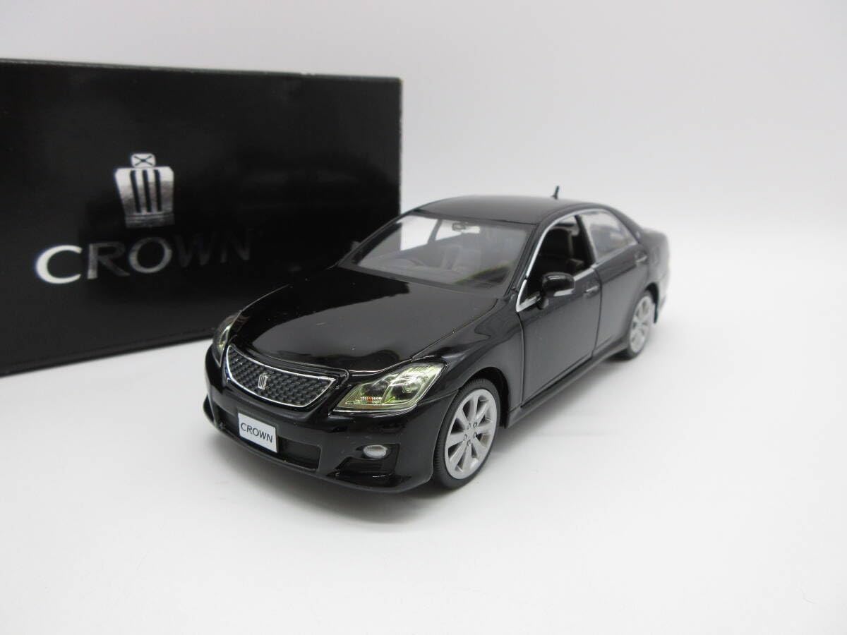 Amazon | 1/30 ミニカー クラウンアスリート 200系 CROWN カラー