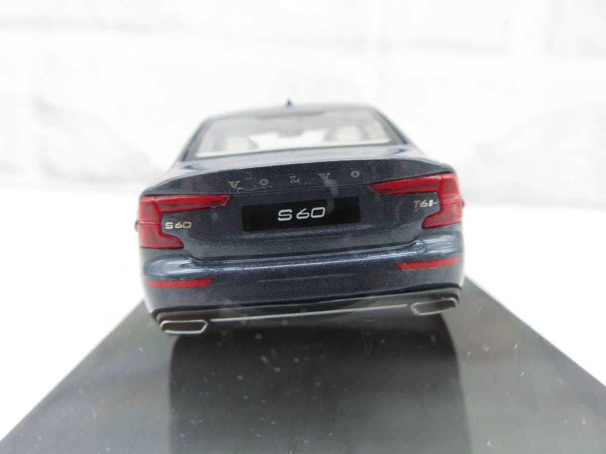 Amazon | ミニカー 1/43 ボルボ S60 デニムブルー ディーラー正規品
