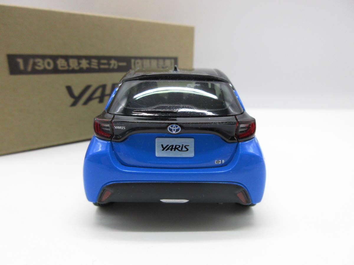 Amazon.co.jp: 130 トヨタ 新型ヤリス YARIS カラーサンプル ミニカー