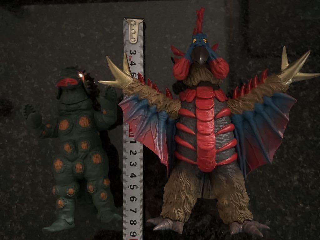 Amazon.co.jp: アルティメットルミナス バードン と ケムジラ の2体