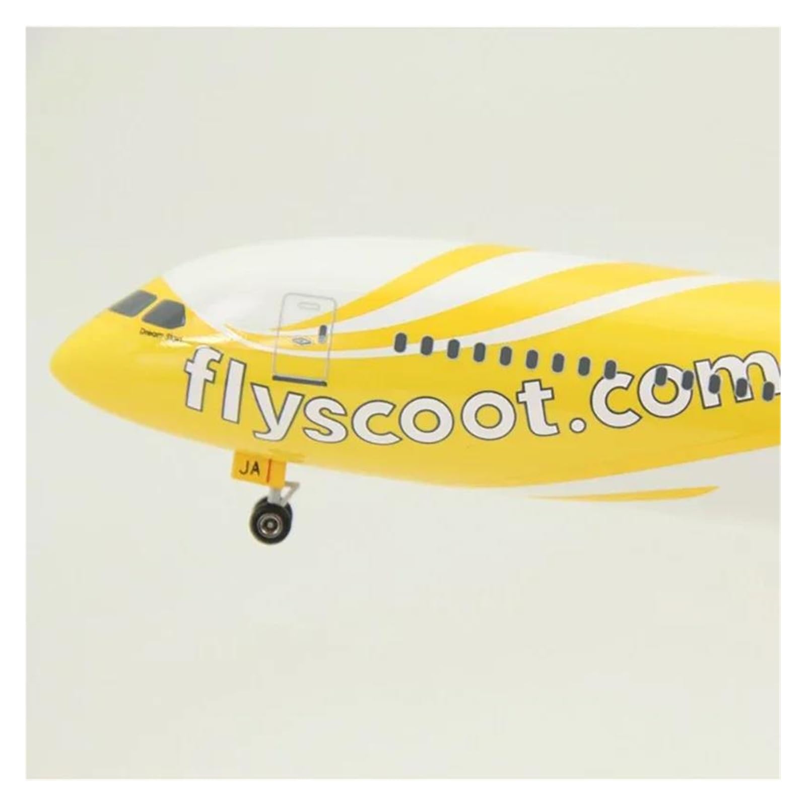 Amazon.co.jp: 航空機 B787-9 スクート航空シンガポール ABS 組み立て