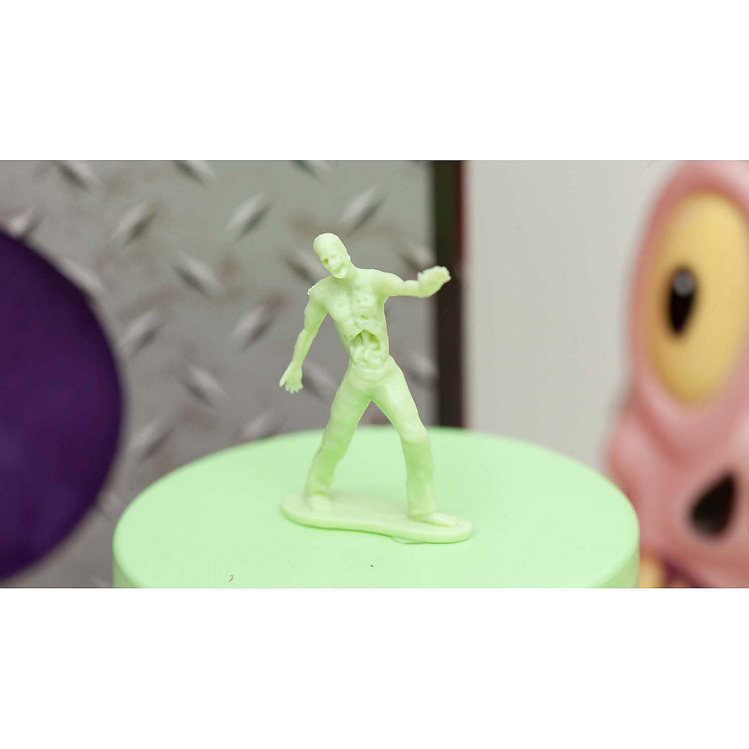 Amazon.com: Fun Express Zombie Army Men Action Figures - Great for