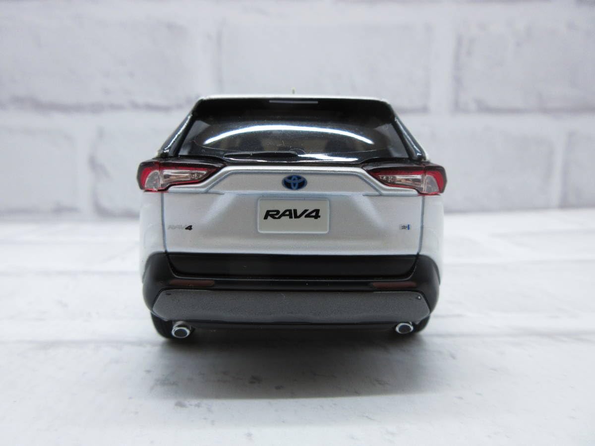 Amazon | ミニカー 1/30 ミニカー 新型RAV4 ハイブリッド ラブフォー