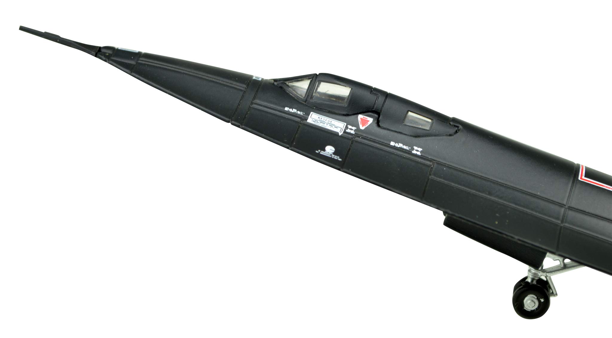 Amazon | TANG DYNASTY(TM) 1/144 SR-71 ブラックバード 合金製 完成品