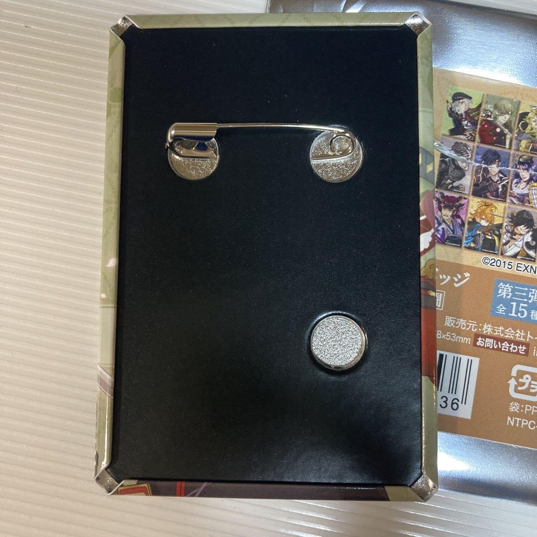 Amazon.co.jp: 刀剣乱舞 鶯丸 極 戦闘スクエア缶バッジ 他 グッズ6点