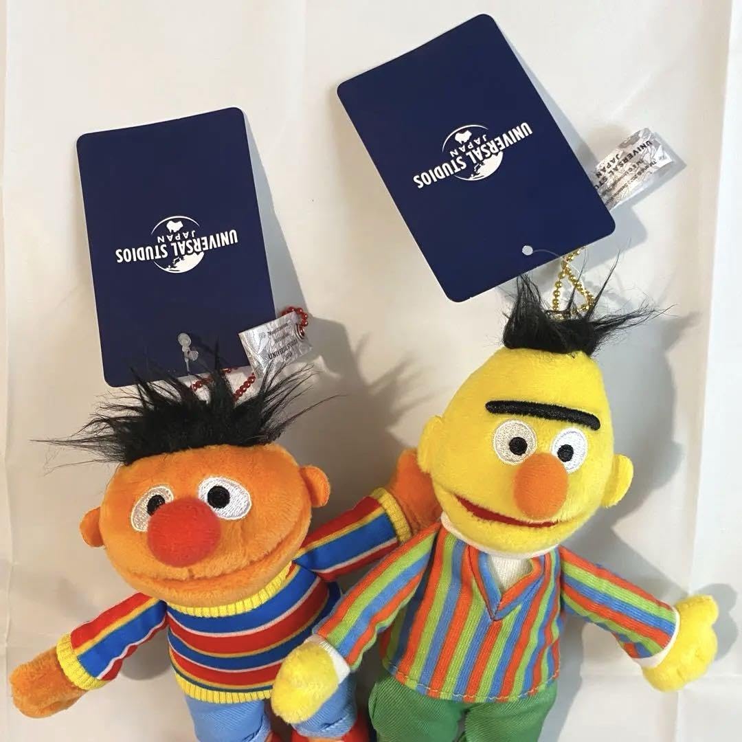 Amazon.co.jp: USJ ユニバ セサミストリート バート アーニー キー