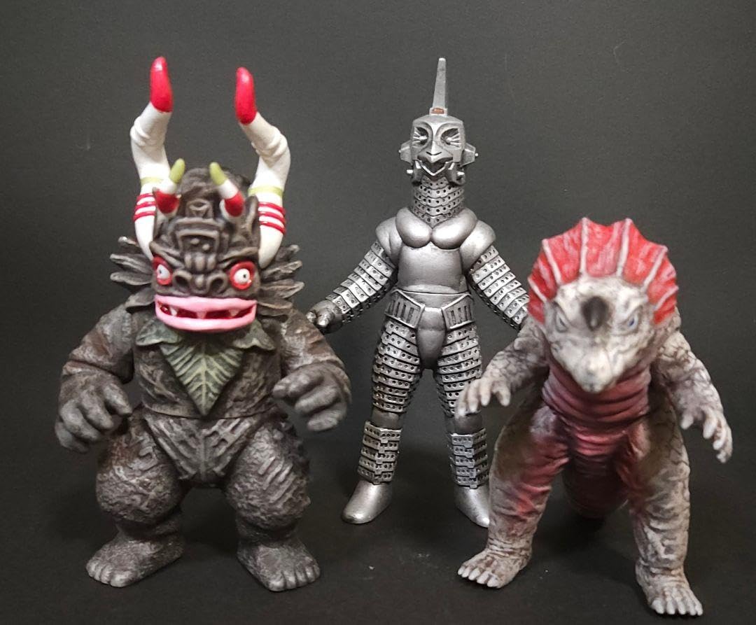 Amazon.co.jp: ウルトラ怪獣ソフビ カプセル怪獣セット リペイント完成