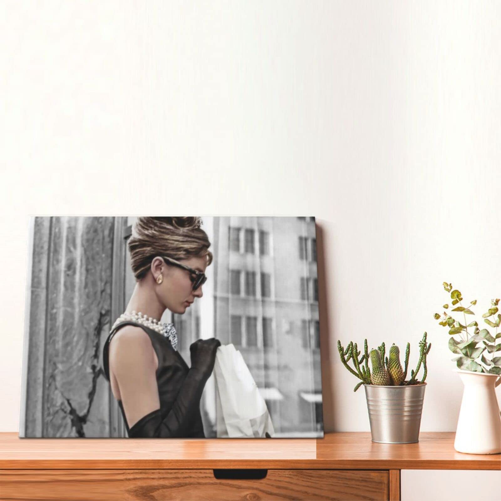 Amazon.co.jp: アートパネル オードリー・ヘップバーン Audrey Hepburn