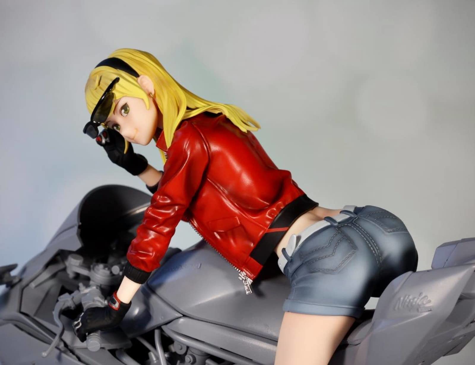 Amazon | モンモデル 1/9 バイクガール レジンキット MSPS074